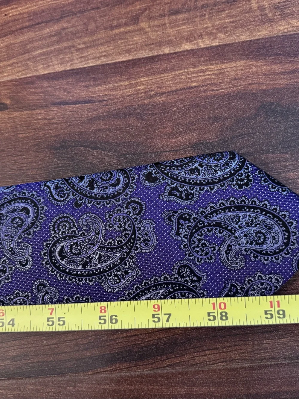 PRESWICK & MOORE Classic Purple Paisley Tie